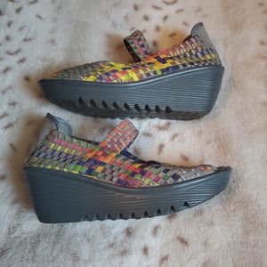 Bernie Mev Wedges